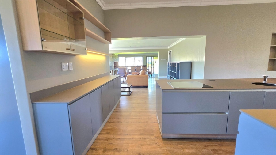 4 Bedroom Property for Sale in Kleinbaai Western Cape